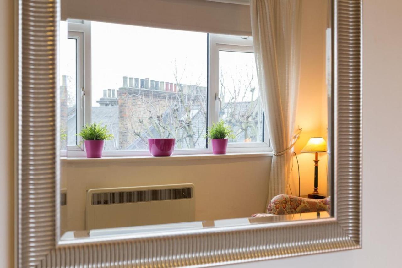 Professionally Cleaned 1 Bed Flat In South Kensington * Londra